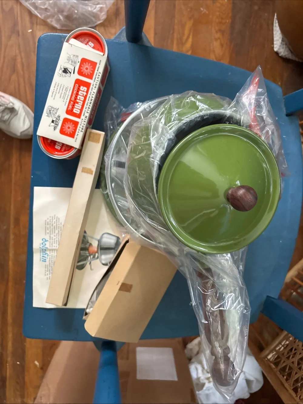 Vintage Green Ceramic Fondue Set with Lid